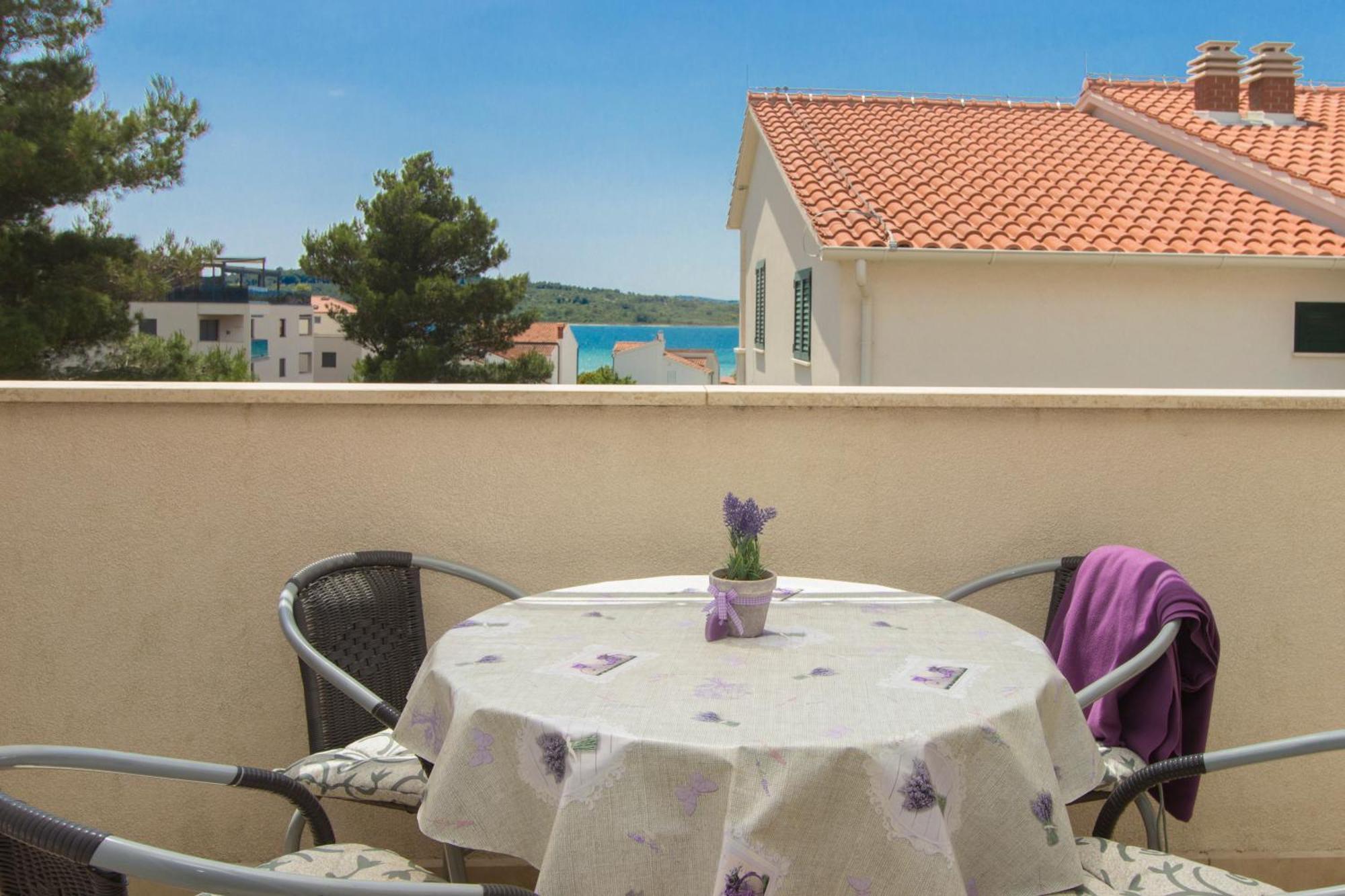 Apartmani Gnjidic Srima Exterior photo